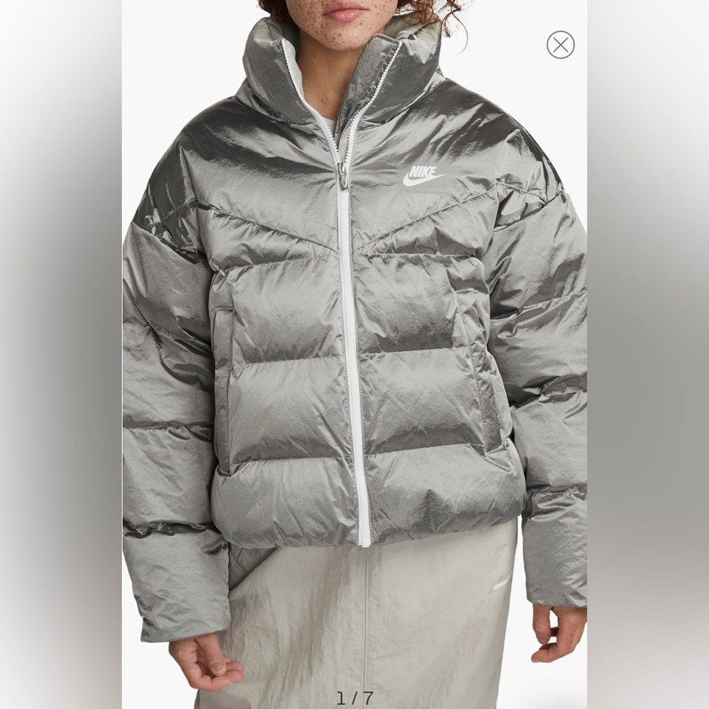 NWOT‎ Nike Sportswear Therma-FIT City Series Shine Puffer Jacket, Size L